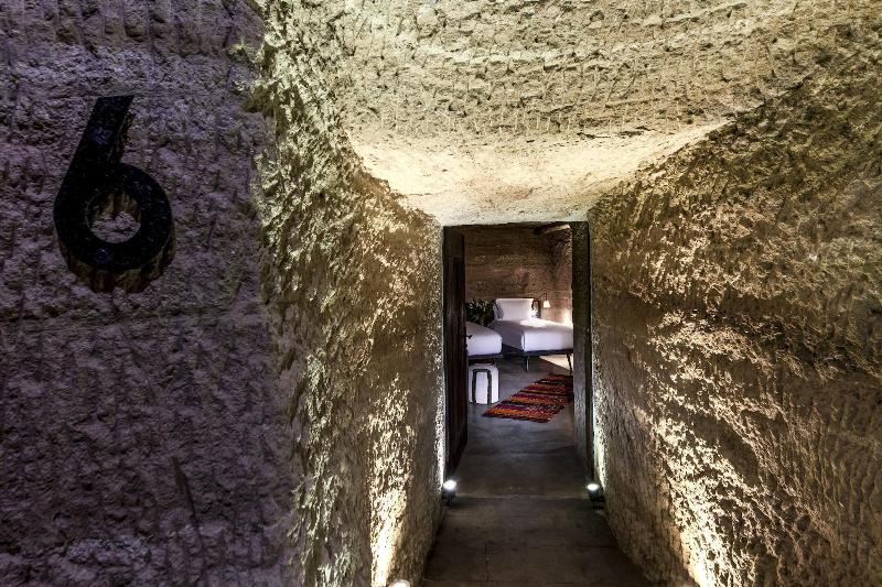 Carus Cappadocia - Oda