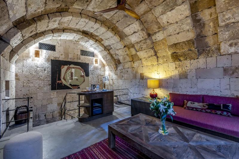 Carus Cappadocia - Oda