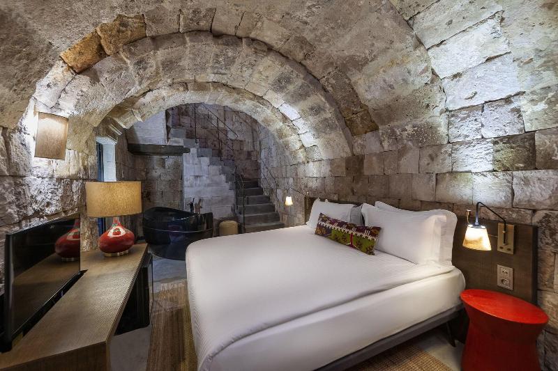 Carus Cappadocia - Oda