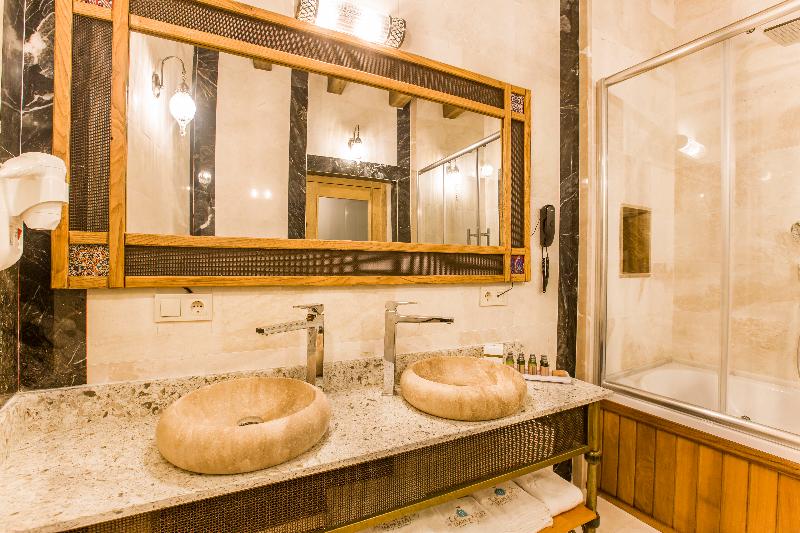 Imperial Cave Suites Hotel & Spa - Oda