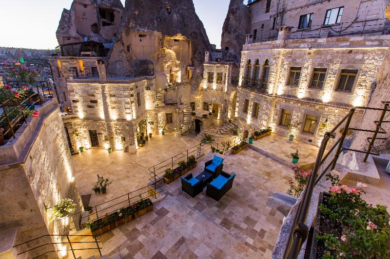 Imperial Cave Suites Hotel & Spa - Teras