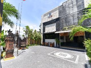 RedDoorz Plus near Mall Bali Galeria 2 fotoÄŸrafÄ±