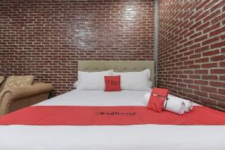RedDoorz Plus Syariah @ Ampera Raya fotoÄŸrafÄ±