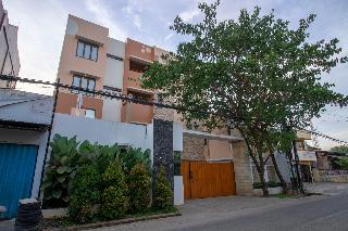 RedDoorz Plus @ CBD Bintaro otel fotoğrafı