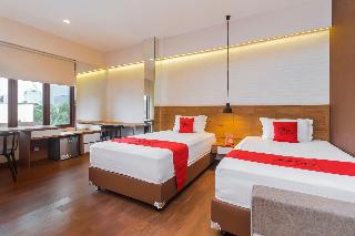 RedDoorz Plus @ CBD Bintaro fotoÄŸrafÄ±
