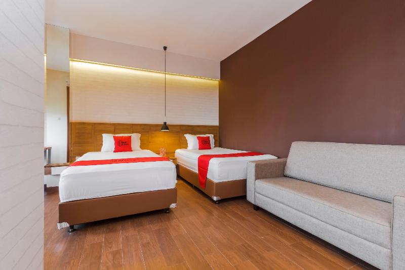 RedDoorz Plus @ CBD Bintaro - Oda