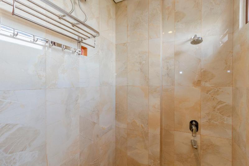 RedDoorz Plus @ CBD Bintaro - Oda