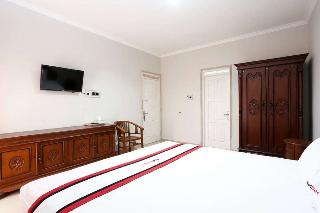 RedDoorz Plus near Adisucipto Airport 2 fotoÄŸrafÄ±