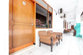 RedDoorz Plus near Alun Alun Selatan fotoÄŸrafÄ±