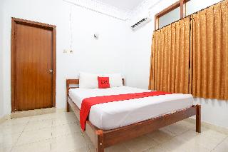 RedDoorz Plus near Alun Alun Selatan fotoÄŸrafÄ±