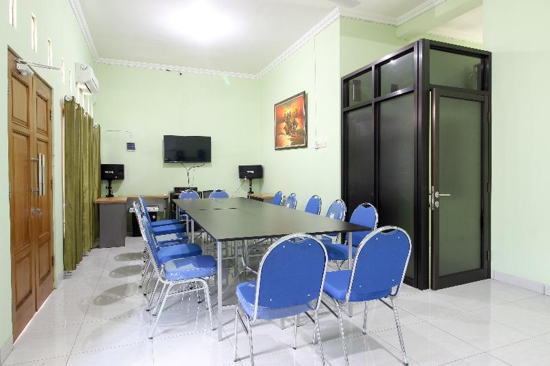 Hotel O Yogyakarta near Taman Sari - Lobi