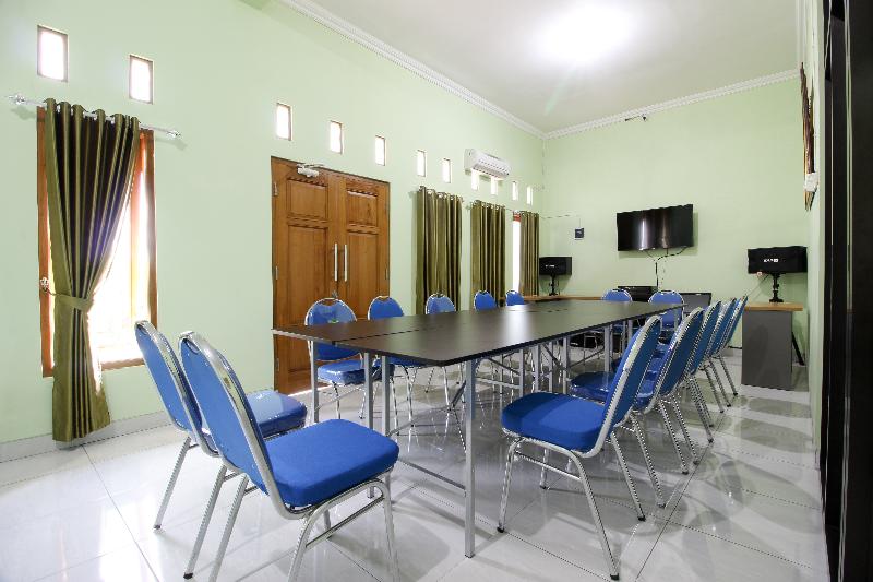 Hotel O Yogyakarta near Taman Sari - Lobi