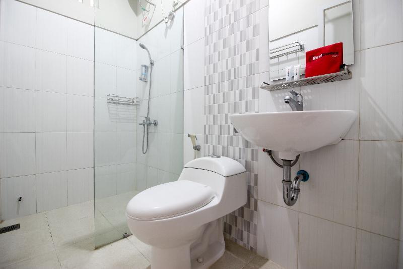 RedDoorz Plus near UPN Jogjakarta 2 - Oda