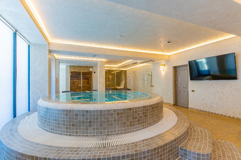 W Regal Boutique & Spa - Havuz