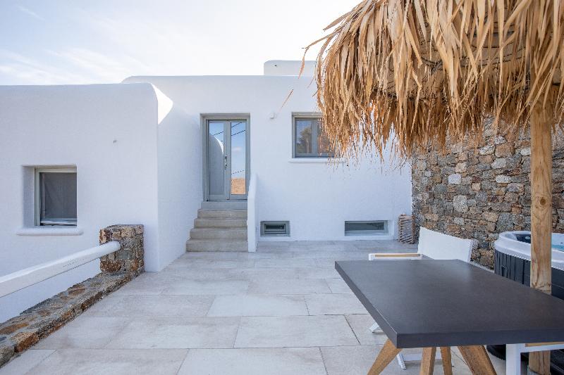 The Summit of Mykonos - Oda