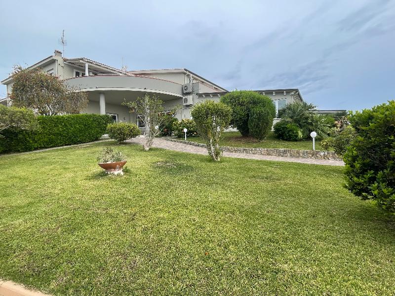 Lu' Hotel Porto Pino - Genel