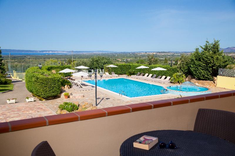 Lu' Hotel Porto Pino - Havuz