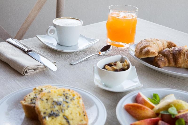 Lu' Hotel Porto Pino - Restoran