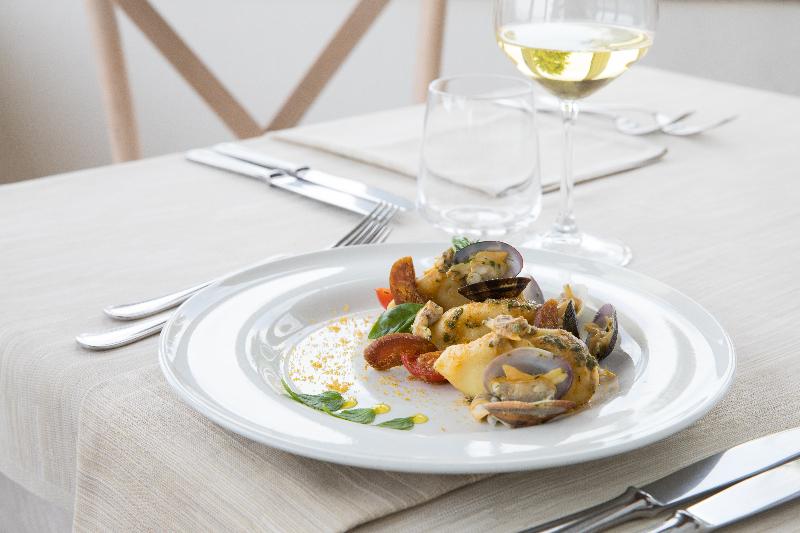 Lu' Hotel Porto Pino - Restoran
