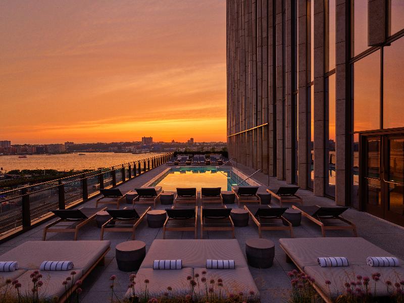 Equinox Hotel Hudson Yards New York - Havuz