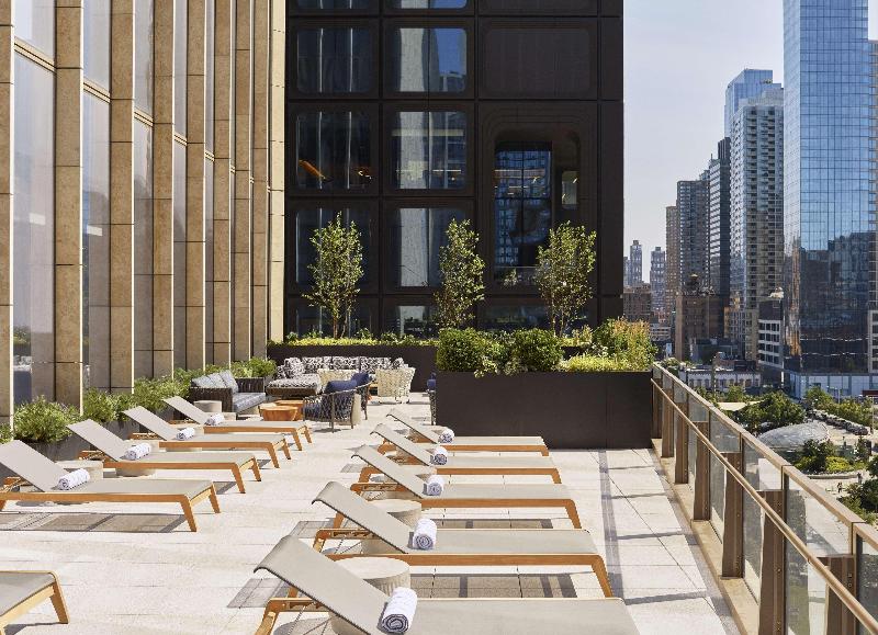 Equinox Hotel Hudson Yards New York - Havuz