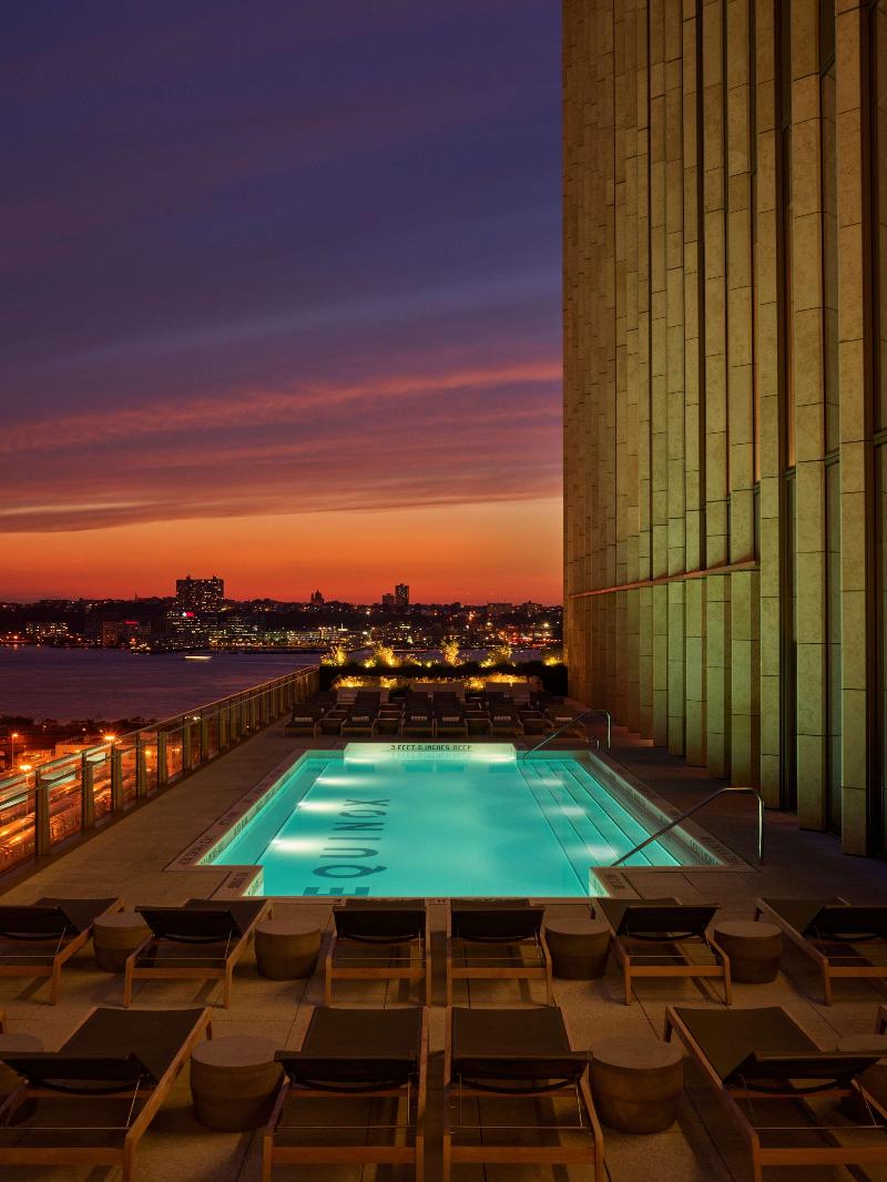 Equinox Hotel Hudson Yards New York - Havuz