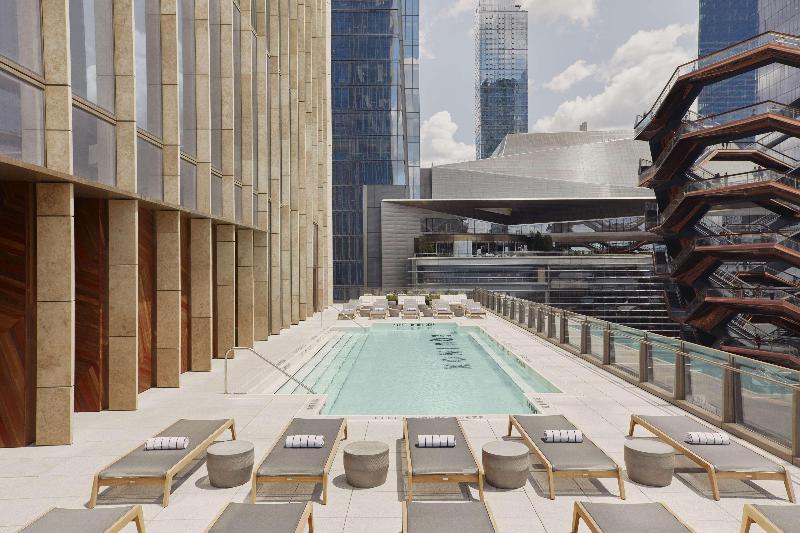 Equinox Hotel Hudson Yards New York - Havuz