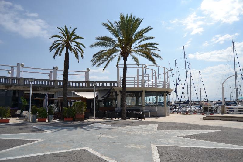 Terrassa De Mar Apartament - Plaj