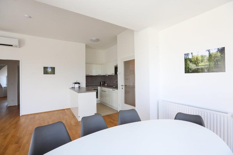 4 Beds&More Vienna Apartments - Oda