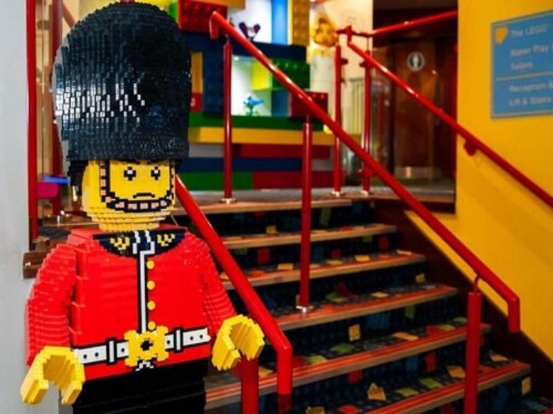 LEGOLAND Windsor Resort Hotel - Lobi