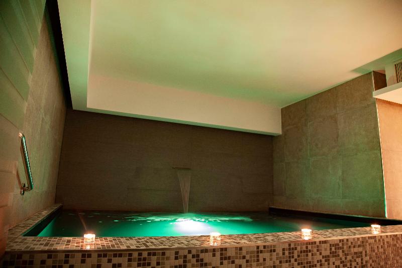 Vittoria Wellness - Havuz