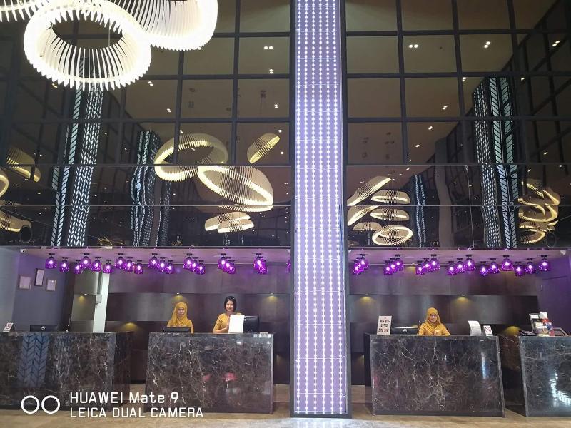 M Hotel Danok - Lobi