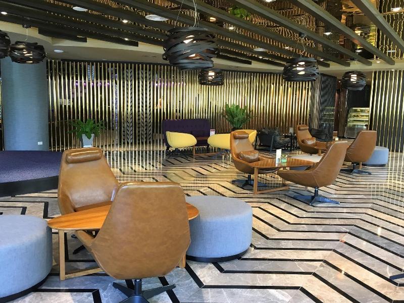 M Hotel Danok - Lobi