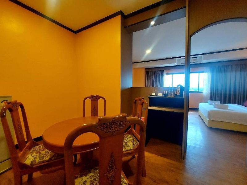 M Hotel Danok - Oda