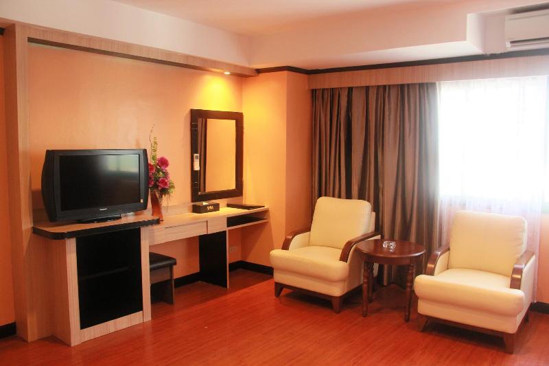 M Hotel Danok - Oda