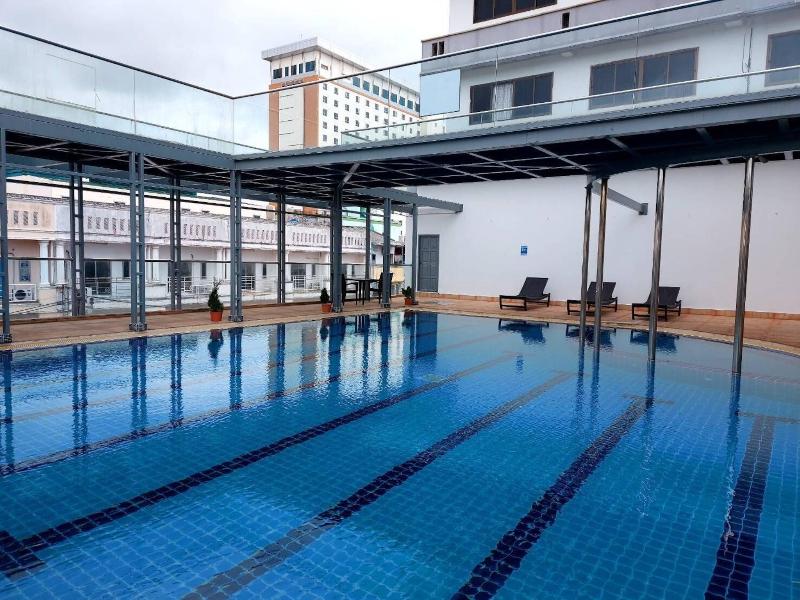 M Hotel Danok - Havuz