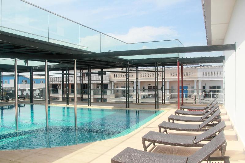 M Hotel Danok - Havuz