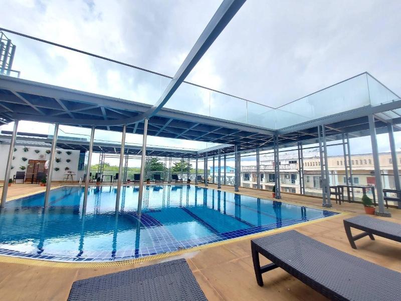 M Hotel Danok - Havuz