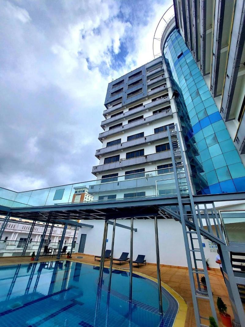 M Hotel Danok - Havuz