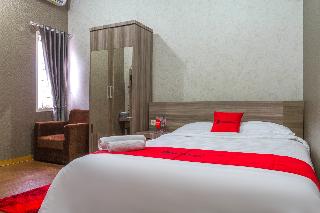 RedDoorz Plus near IPDN otel fotoğrafı