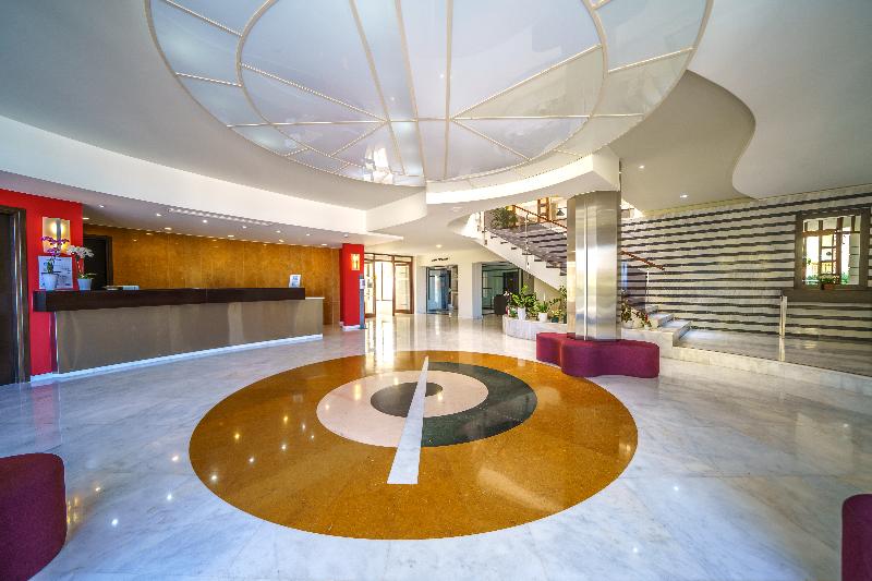 Macaris Suites & Spa - Genel