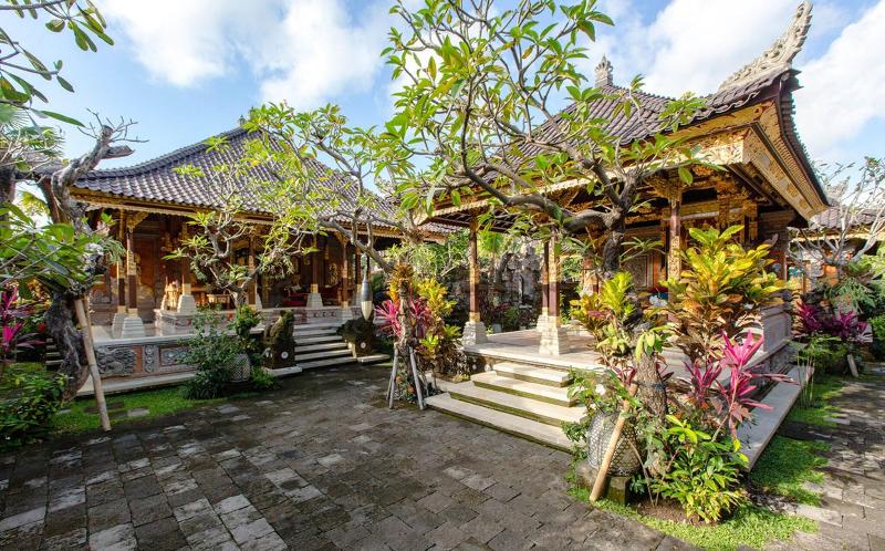 Dwaraka The Royal Villas - Ubud - Oda