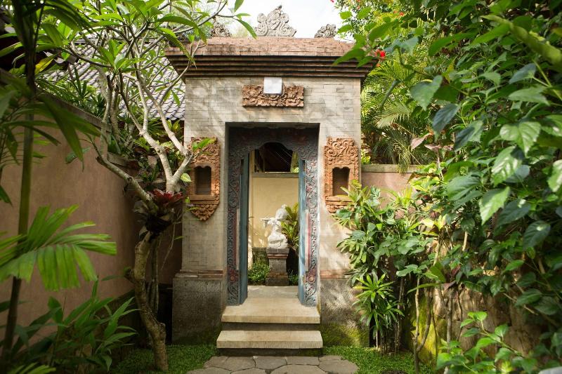 Dwaraka The Royal Villas - Ubud - Oda