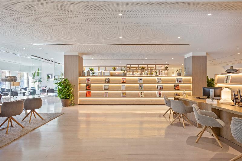The Level At Meliá Sevilla - Lobi