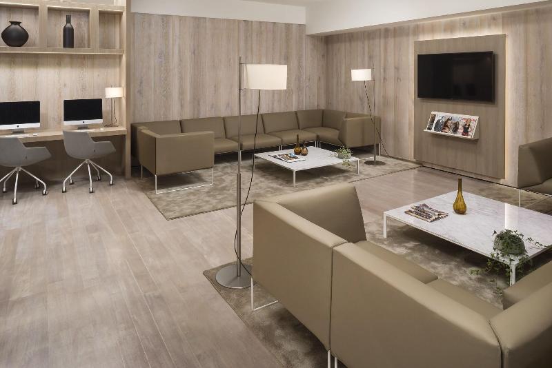 The Level At Meliá Sevilla - Lobi