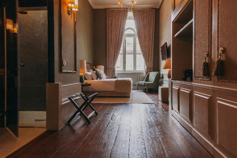 Torel 1884 Suites & Apartments - Oda