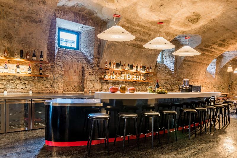 Radisson Collection Hotel, Tsinandali Est Georgia - Bar