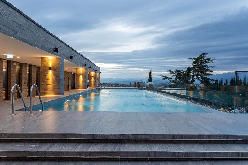 Radisson Collection Hotel, Tsinandali Est Georgia - Havuz