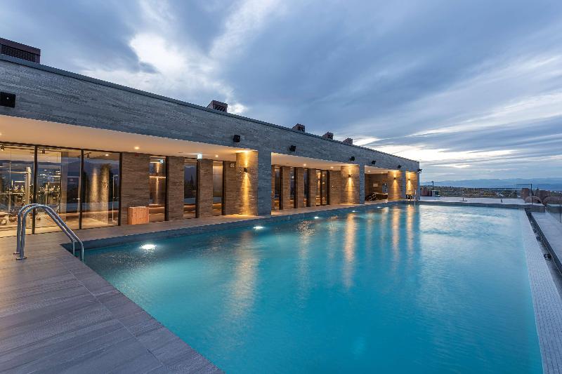 Radisson Collection Hotel, Tsinandali Est Georgia - Havuz