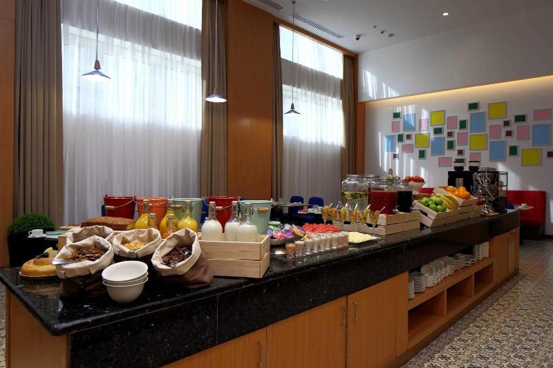 Park Inn by Radisson Najran - Restoran